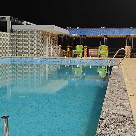 Hotel O Sea Face Beach Resort มันดราโมนี ภายนอก รูปภาพ